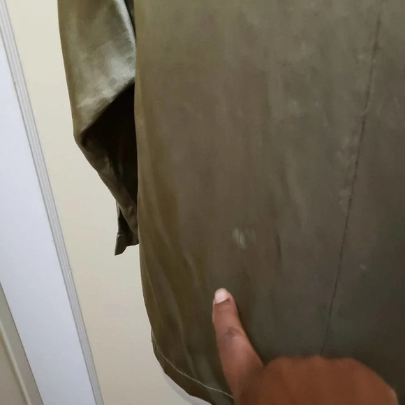 Olive Green Silk Pullover Top by Lisa Anne 1990s Medium - Picture 6 of 7